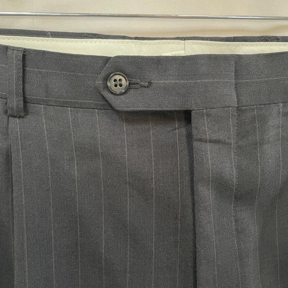 Men's Oscar de‎ la Renta Suit (Jacket & Pants Set) Grey Pinstripe 100% wool